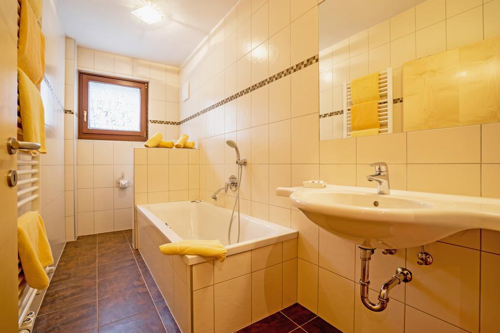 Haus Stampfer Hotel Weissensee Szoba fotó